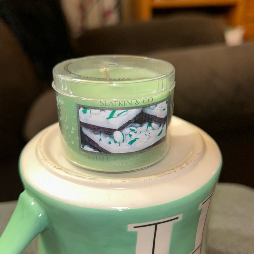 NWT Bath and Body Works Slatkin & Co. MINT CHOCOLATE Candle 1.6 oz